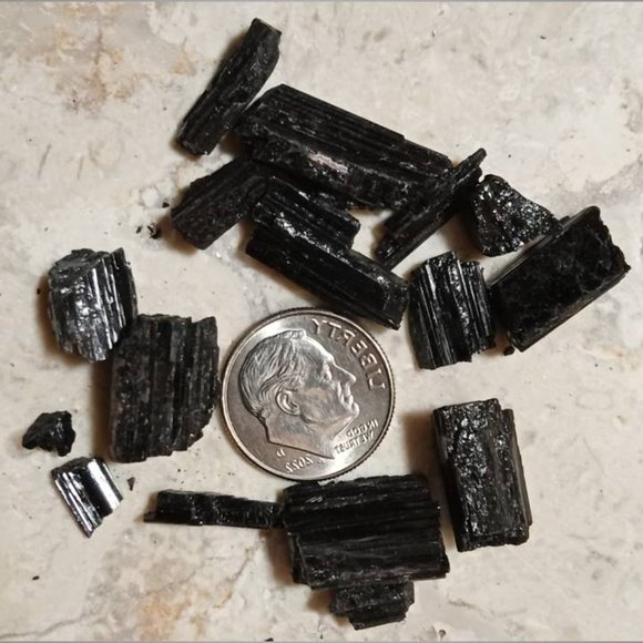 🔥3/$20 Black TOURMALINE stone chunk healing : PROTECTION : root chakra : STRESS - Picture 2 of 3